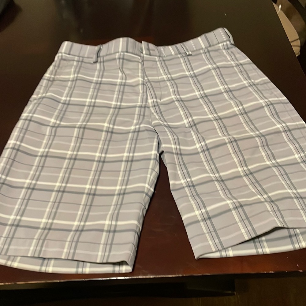 Nike golf shorts